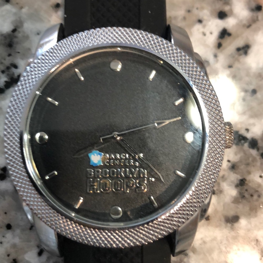 Barclay Center watch.  never wore. NEEDS BATTERY.